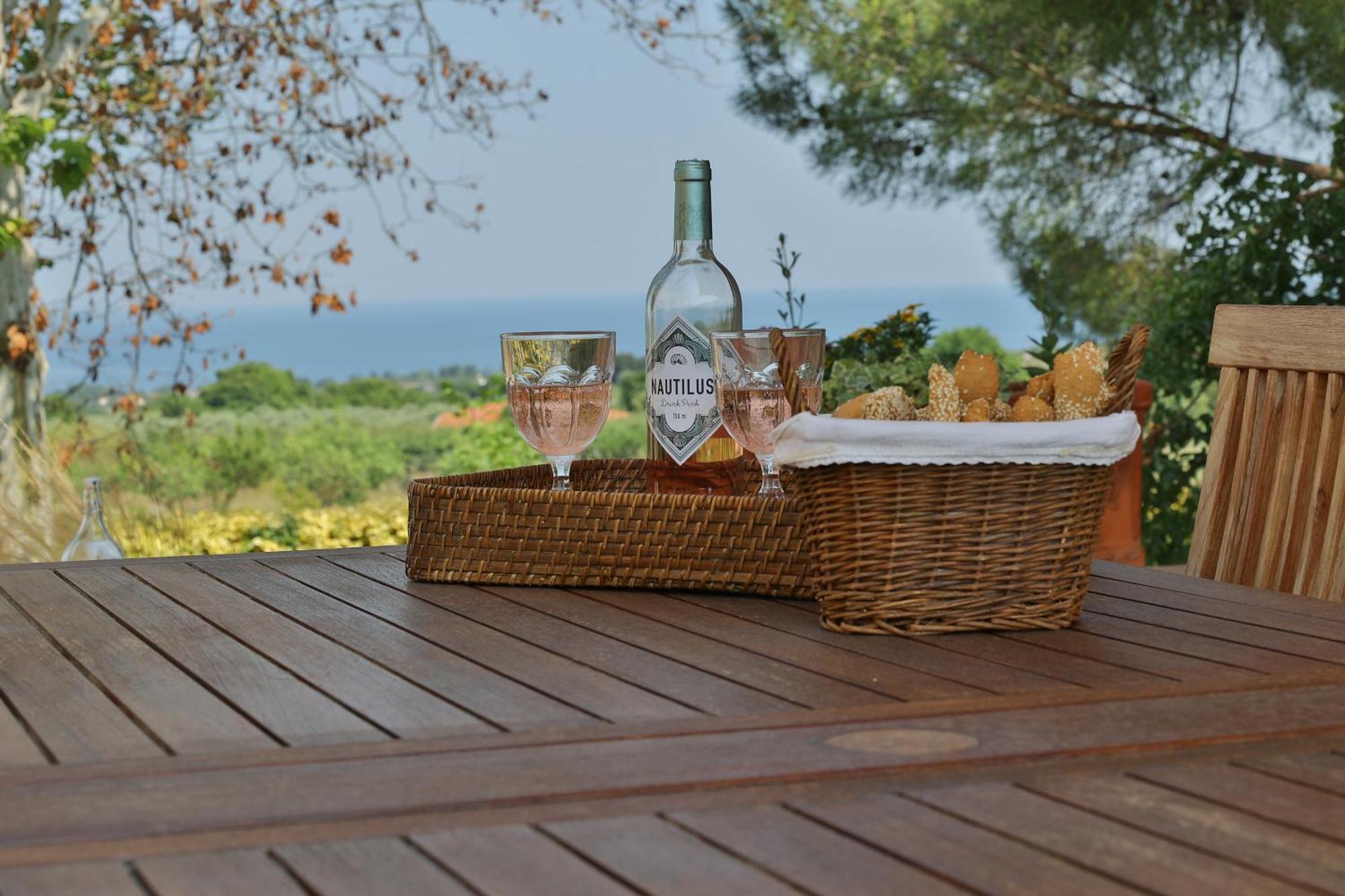 Οlives And Vines All Seasons Villa لِتوخورو المظهر الخارجي الصورة